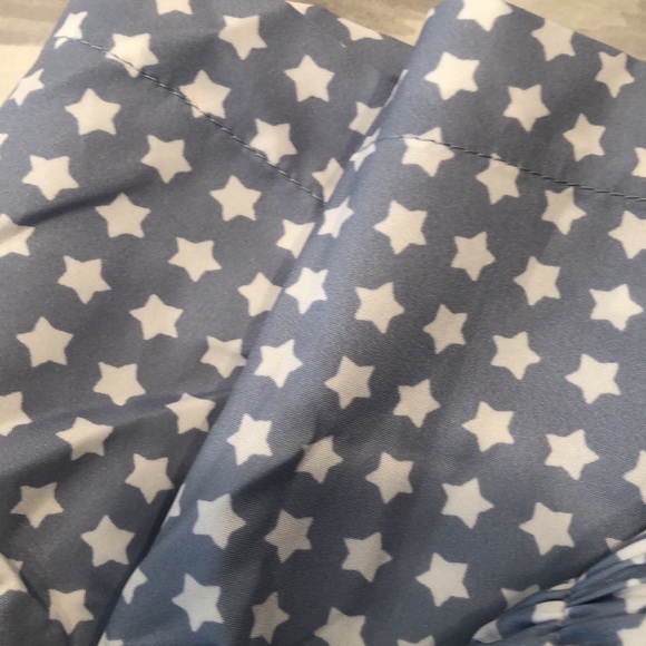 NWT Kori pleated shorts bluish gray with stars sz Small - Picture 4 of 5